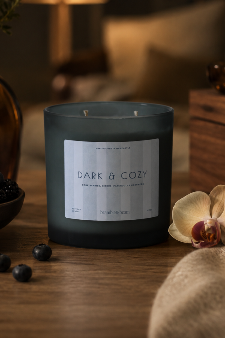 Dark & Cozy candle